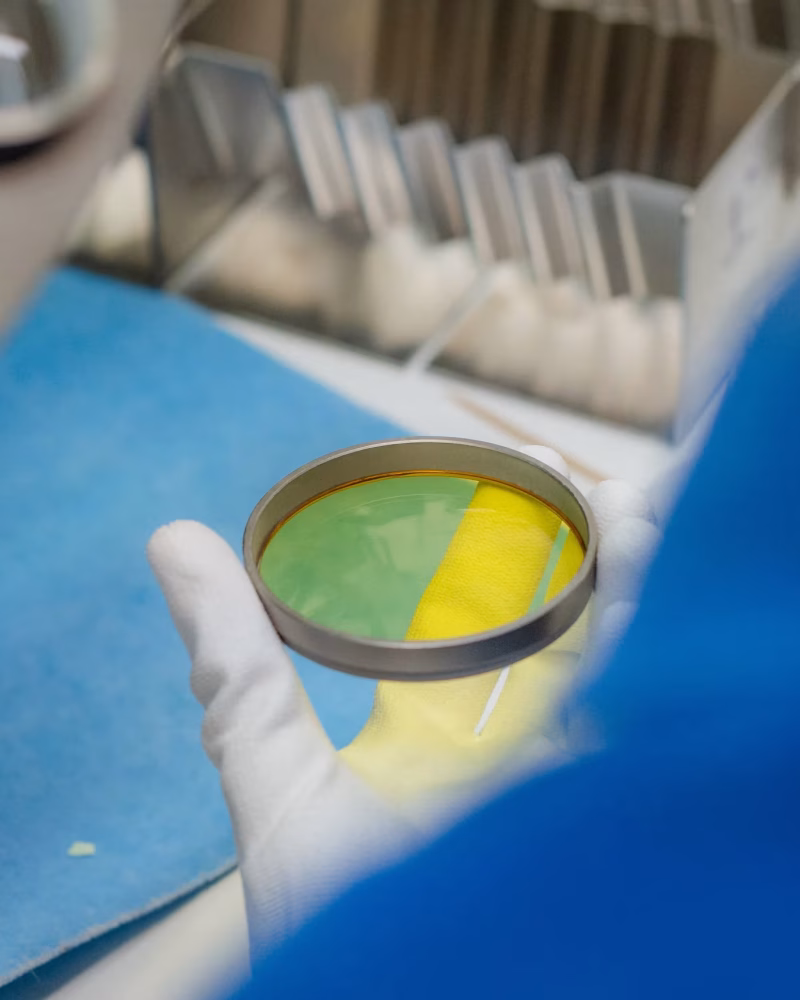 laboratorio-cristal-amarillo-mithohacks